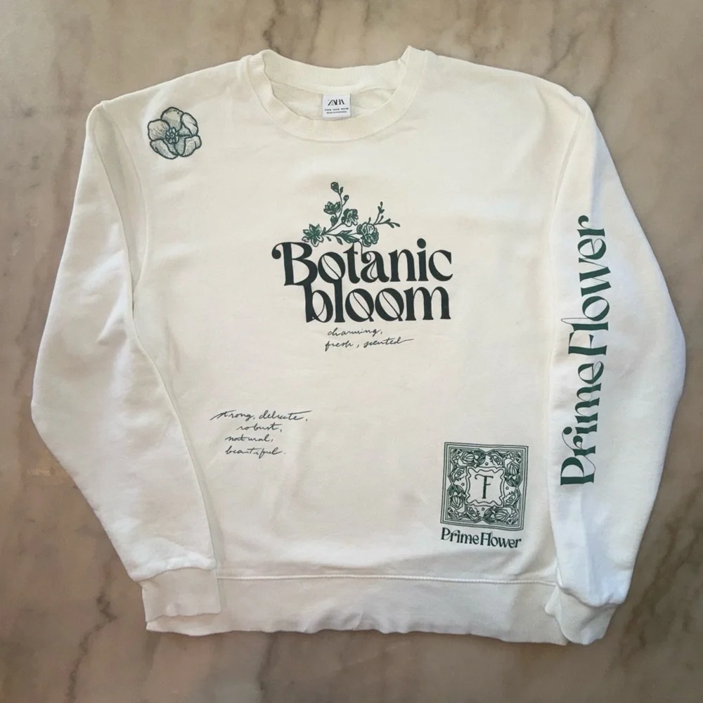 Zara White Botanic Bloom Crewneck Sweater Medium
